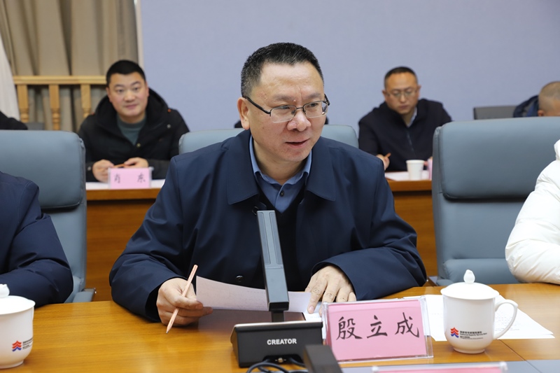 CLhB_1709523058173085690.jpg 3.jpg